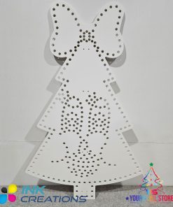 Alternative view of Carol the Singing Tree